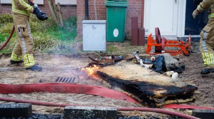 2026_02_28-Brand_op_zolder_van_woning_aan_Charitashof_in_Weert-6
