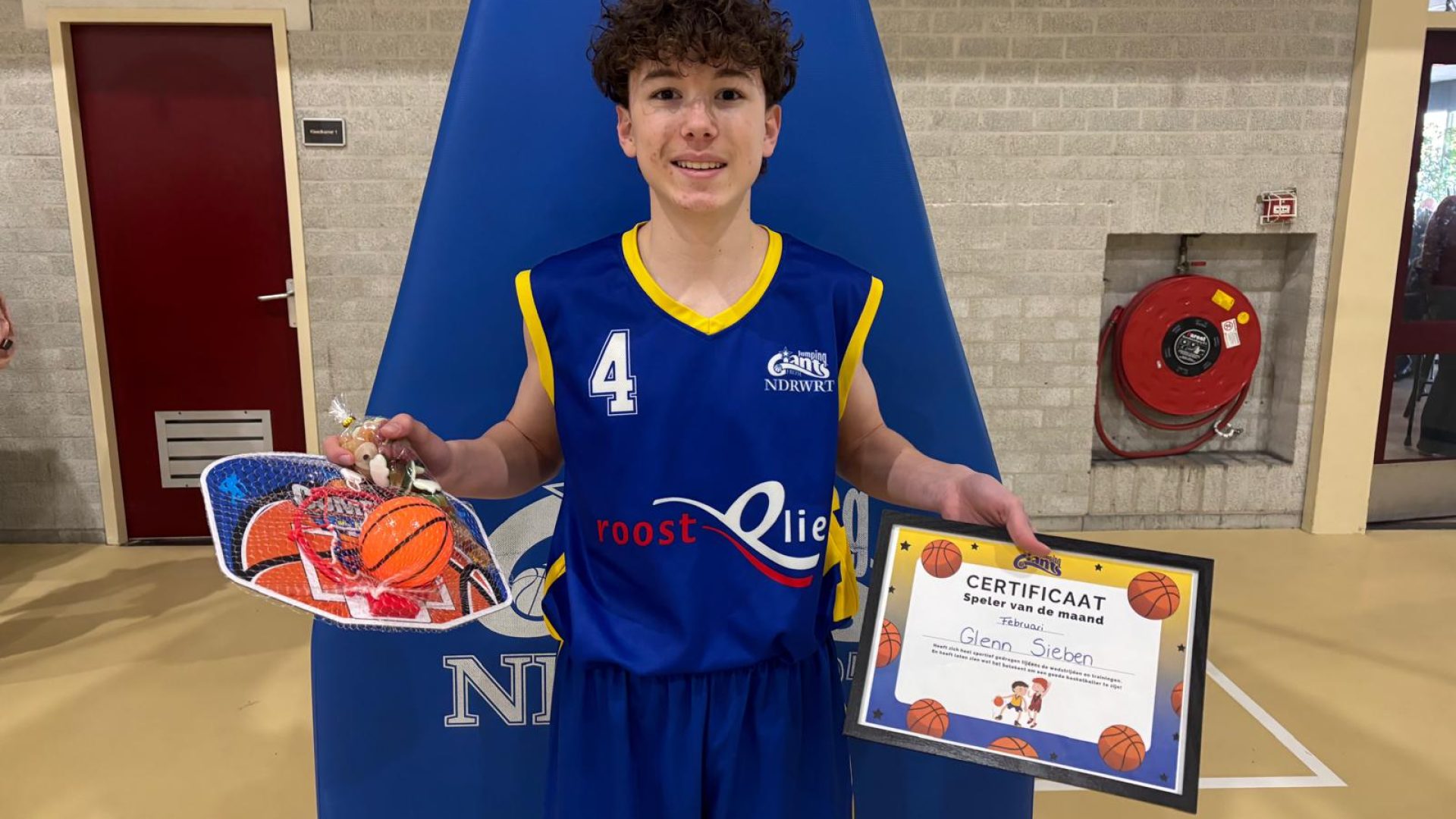 2026_03_09-Glenn-is-Spelertje-van-de-maand-Februari-bij-Jumping-Giants