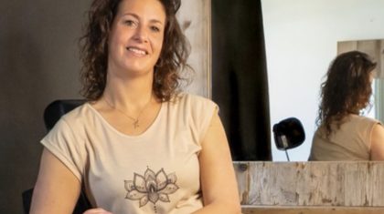 2026_03_12-NeelSalon-opent-mobiele-kapsalon-op-kerkplein-in-Leveroy