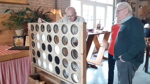 2026_03_13-Lunch_en_spelletjes_Zonnebloemers_Nederweert_beleven_samen_een_topmiddag