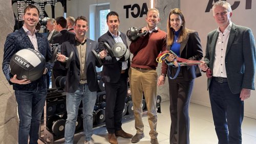 Op de foto van links naar rechts: 
Wethouders Franssen (Nederweert), Van den Heuvel (Weert), Van Ballegooij (Roermond), Houben (Leudal), Leurs (Echt-Susteren) en Smits (Roerdalen).