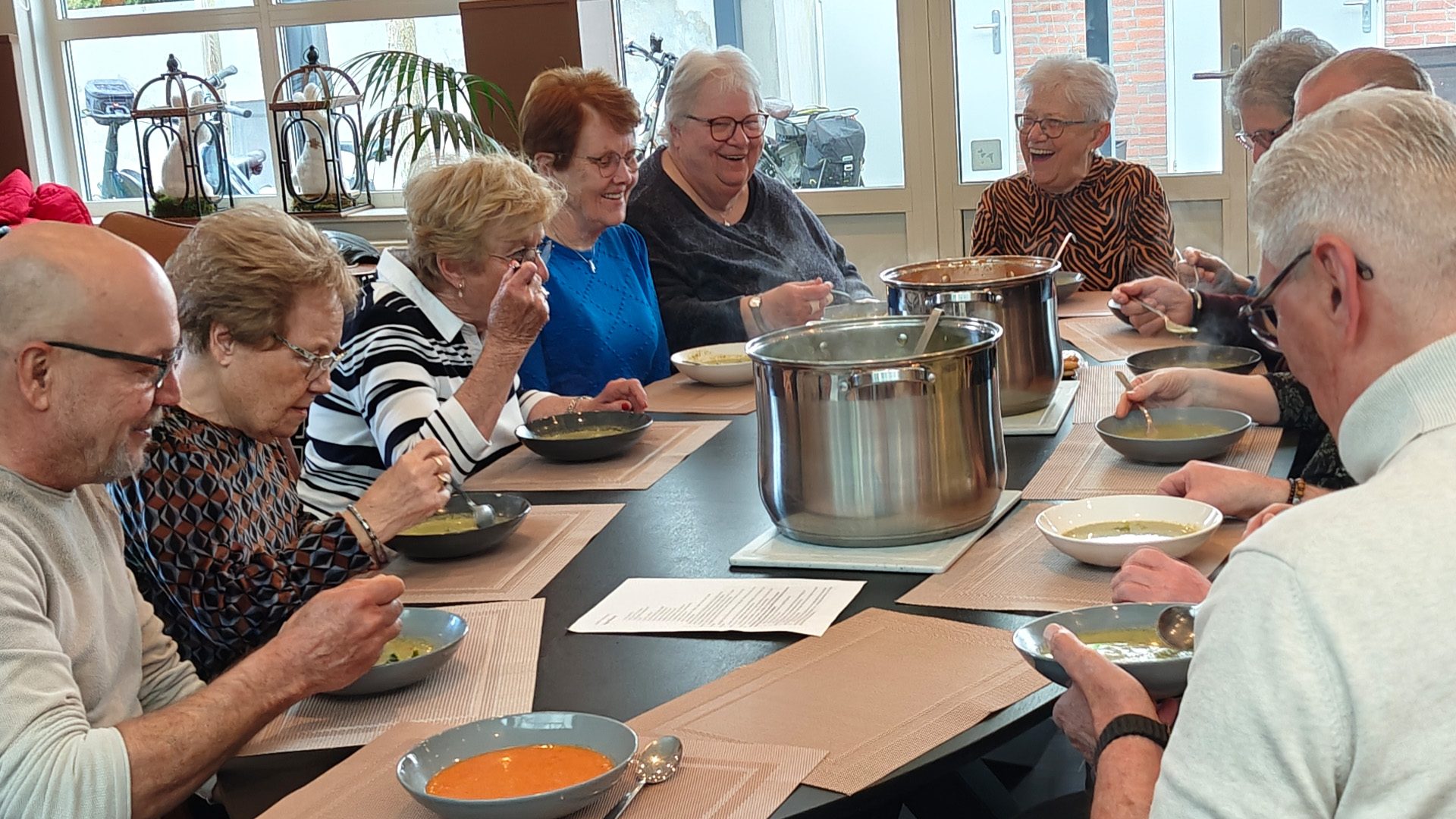 2026_03_31-Samen_soep_koken_en_genieten_in_paassfeer