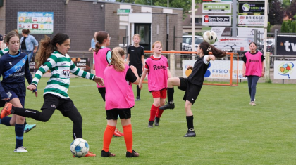 2026_04_01-Vriendinnentraining_bij_Eindse_Boys_op_vrijdag_17_april