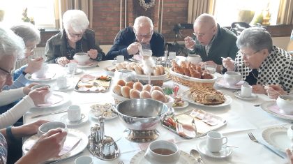 2026_04_03-Zonnebloem_Nederweert_geniet_Bee-j_Bertje_van_Paaslunch-4