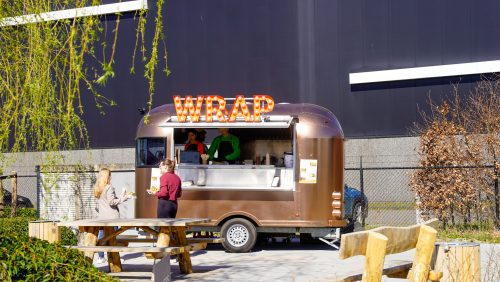 2026_04_08-Foodtruck_Super_Bros_start_op_bedrijventerrein_Pannenweg-10