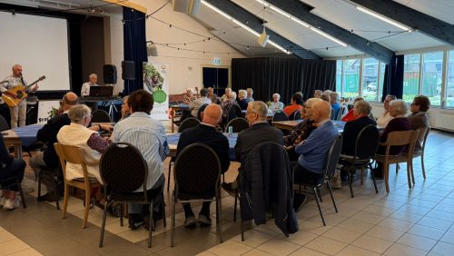 2026_04_13-Herinneringen-en-gezelligheid-tijdens-muziekmiddag-van-Zonnebloem-Ospel3