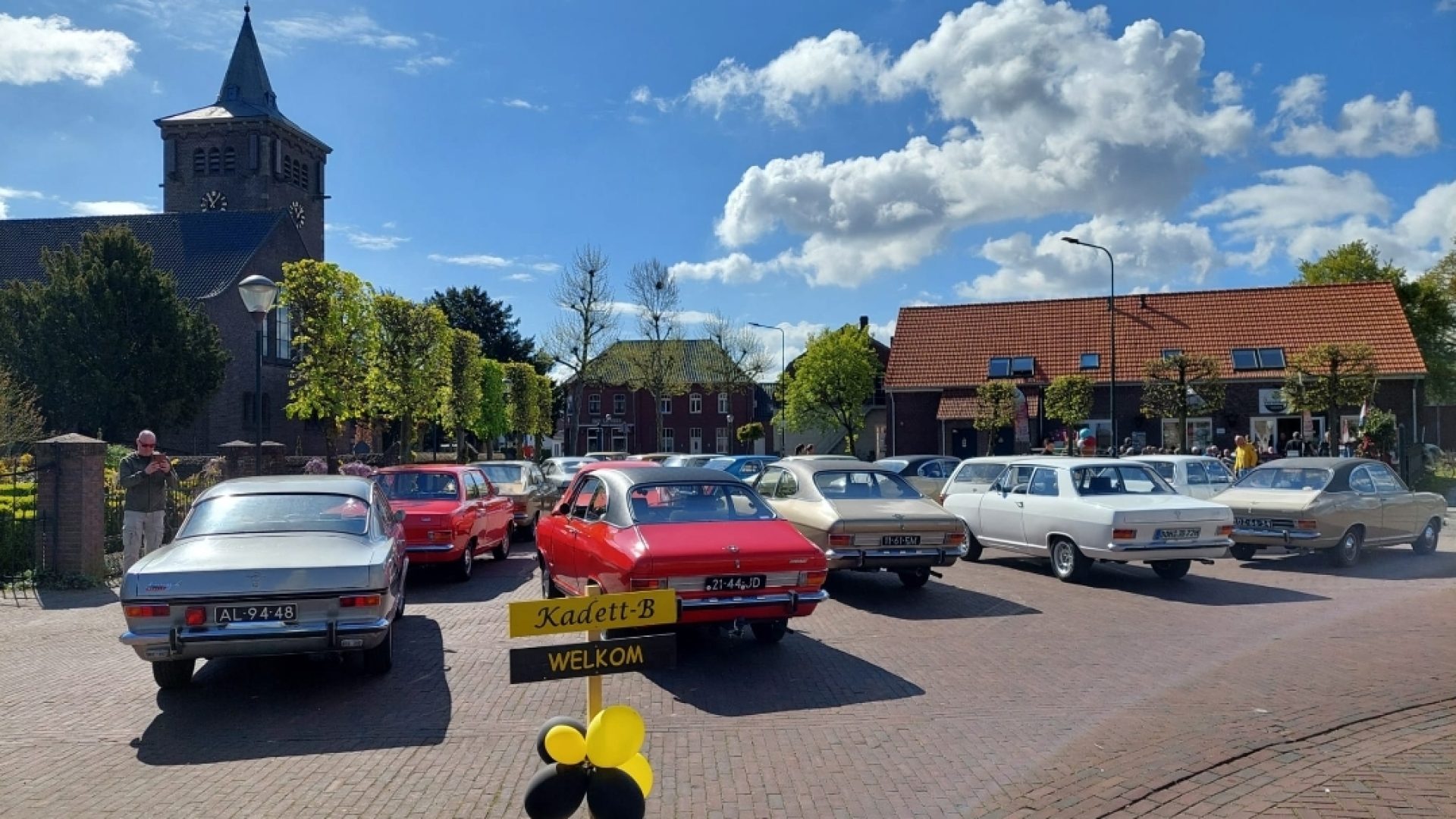 2026_04_20-Oldtimers-in-het-Limburgse-landschap7