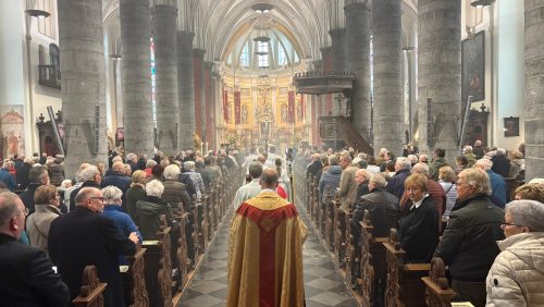 2026_04_26-Martinusparochie-haalt-mooi-bedrag-op-voor-project-van-Bernarda-Verheggen