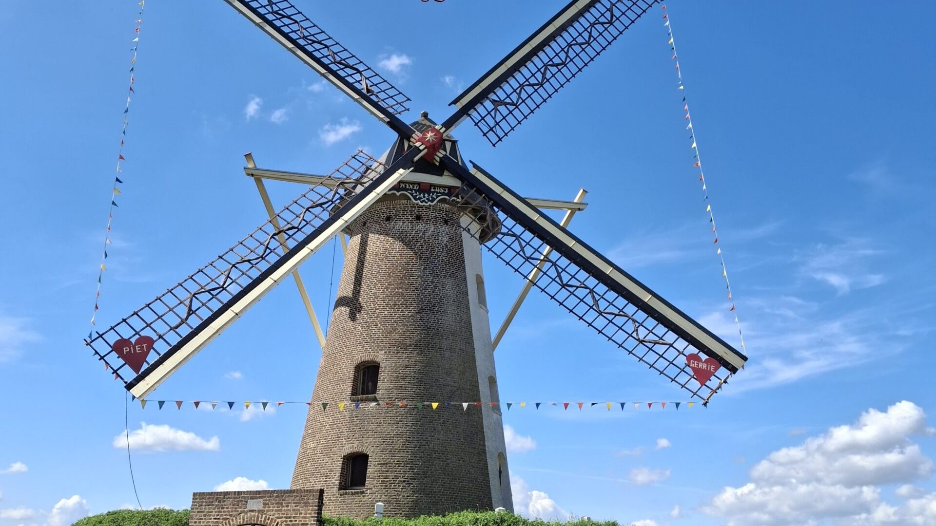 2026_05_08-Molenaars-echtpaar-Gerrie-en-piet-Heldens-50-jaar-getrouwd