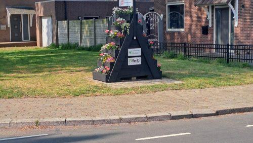 2026_05_10-Bloementorens-fleuren-kern-van-Ospel-weer-op-3