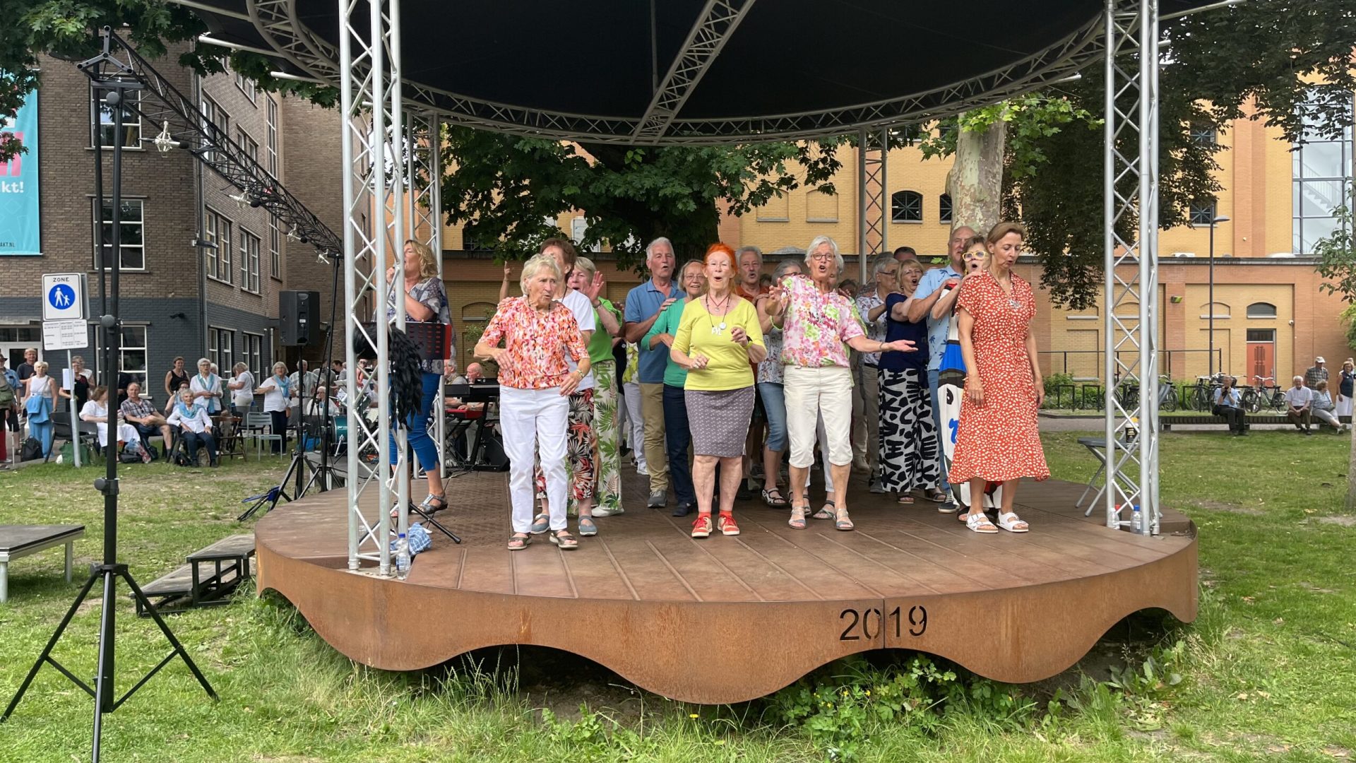 2026_05_28-Burgemeester_van_Weert_opent_korenfestival_Weert_2026
