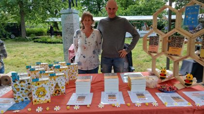 2026_06_16-Nederweerter_schrijver_presenteert_BIJzondere_trilogie_op_zomerbraderie