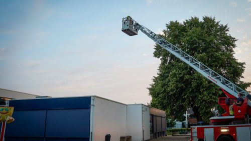 2026_07_25-Vuur_op_dak_van_De_Schrank_in_Ospel_blijkt_loos_alarm-7