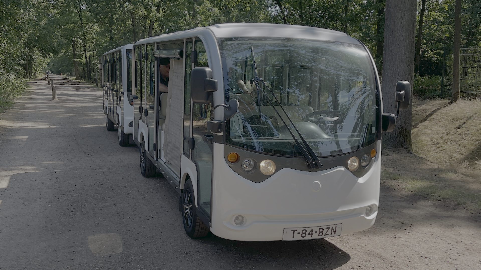 2026_08_06-Nieuwe-toeristentrein-rijdt-eerste-gasten-door-Weert