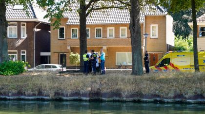 2026_08_13-Persoon_te_water_in_Zuid-Willemsvaart_in_Weert-1