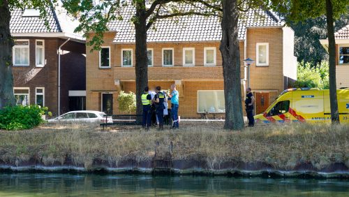 2026_08_13-Persoon_te_water_in_Zuid-Willemsvaart_in_Weert-1