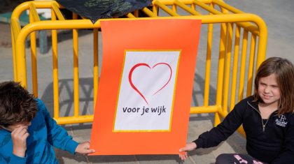 25-10-02-Onthulling_Stoeptegels_Budschop-10