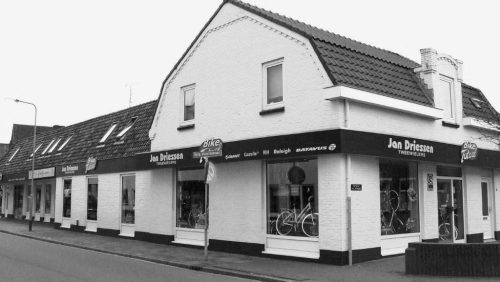 54604_168064270003849_1829005335_o