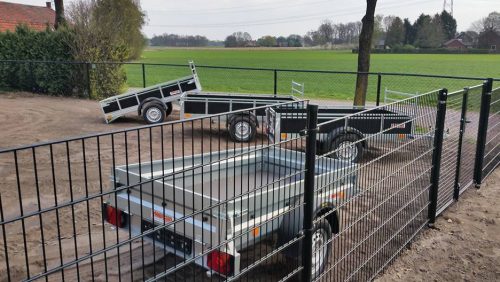 Aanhanger-gestolen-dorpsstraat-Leveroy