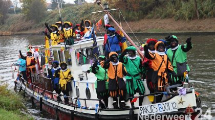 Aankomst-Sinterklaas-Nederweert-2012-398