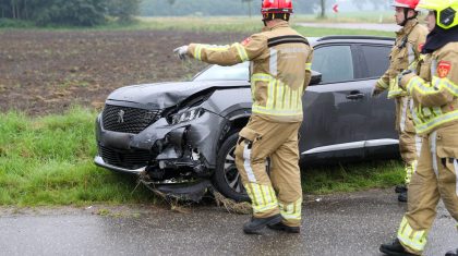 Aanrijding-kop-staart-botsing-Maaseikerweg-N292-Weert-Stramproy-4