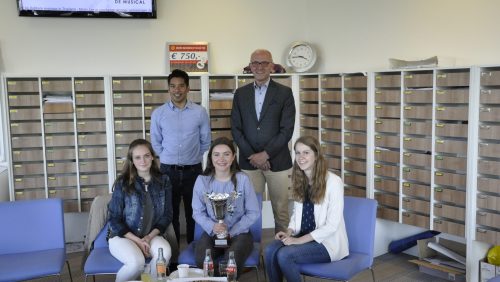 Amber-Vera-en-Rachelle-runner-up-bij-proefielwerkstukwedstrijd