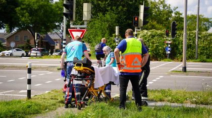 Auto-botst-met-scootmobiel-op-Randweg-Zuid-in-Nederweert-7