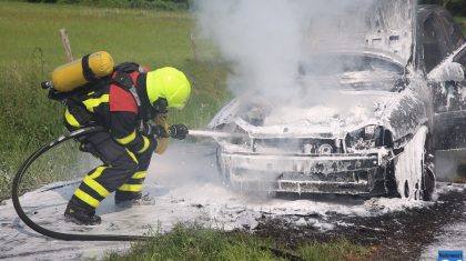Auto-brandt-uit-op-N280 Auto-brandt-uit-op-N280