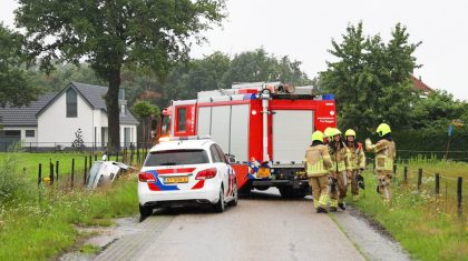 Auto-in-de-sloot-Heide-Roggel-7