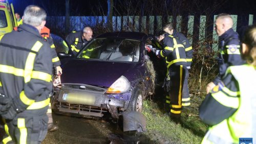 Auto-over-kop-Eindhovenseweg-blur