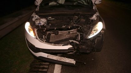 Auto-verliest-wiel-Venloseweg-N275-Nederweert-1