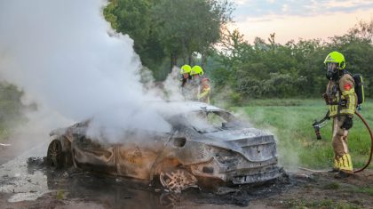Autobrand-Dijkerpeelweg-Weert-3