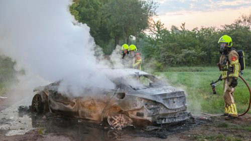 Autobrand-Dijkerpeelweg-Weert-3