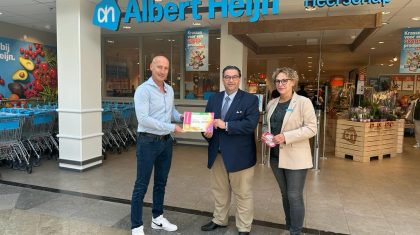 BURGEMEESTER_REIKT_KEURMERK_UIT BURGEMEESTER_REIKT_KEURMERK_UIT