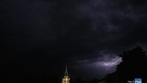 Bliksem-boven-Nederweert-4266