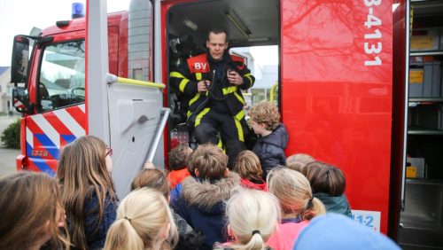 Brandweer-bij-Basisschool-De-Tweesprong-Nederweert-Eind-18