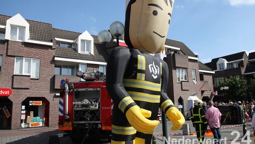 Brandweer-demo-bij-Neewiert-on-Wiels-212