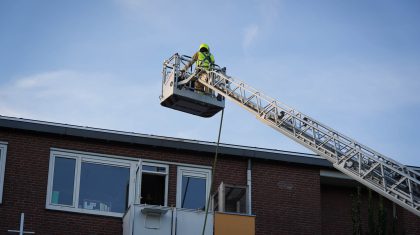 Brandweer-naar-Laurenburg-in-Weert-voor-mogelijke-dakbrand-3