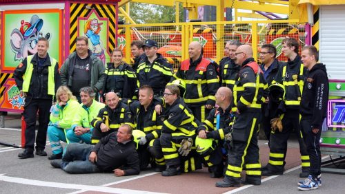 Brandweeroefening-op-kermis-Weert-019