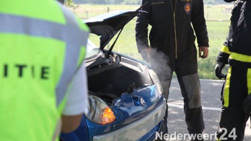 Autobrandje Geuzendijk Weert