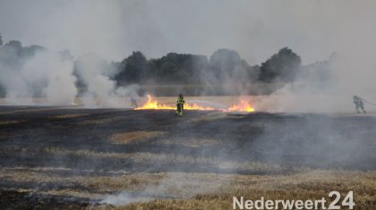 Gehakseld stro in brand Schoordijk Weert
