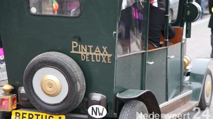 Carnavalsoptocht-Vlikkestaekers-Nederweert-2013-1110