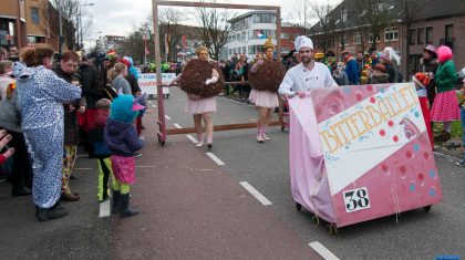 Carnavalsoptocht-Weert-Rogstaekers-2016-1-2