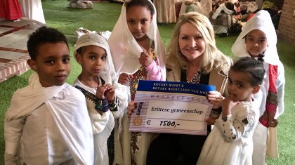 Cheque-voor-Eritrese-Gemeenschap-Weert-2