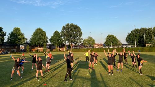 Dames-1-Meos-Handbal-promoveert