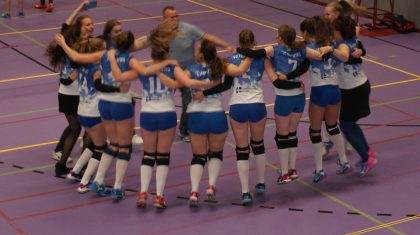 Dames-1-wint-promotiewedstrijd-naar-de-1e-klasse-Nederweert24-7