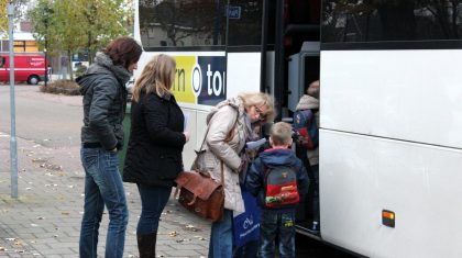 De-Tweesprong-met-bus-naar-school-003