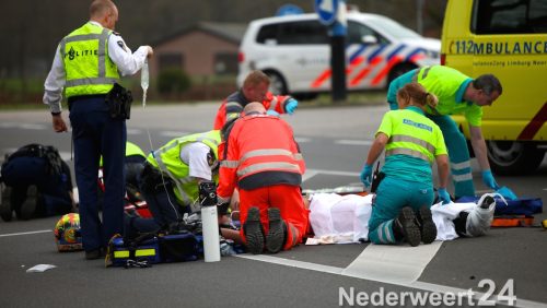 Ongeval Roermondseweg tussen fietser en motor. Fietser overleden