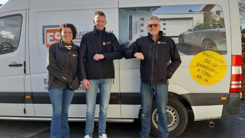 ES-Garagedeuren-overgenomen-door-Wiljan-en-Daniella