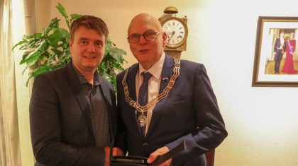 Eddy-Nijsen-samen-met-Burgmeester-Evers-1